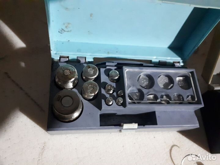 Набор гирь для точных измерений