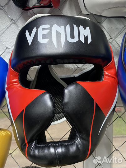 Боксерский шлем Venum