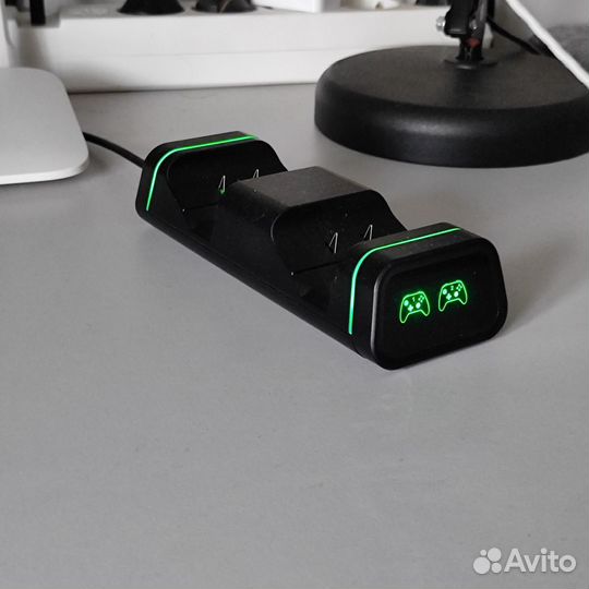 Геймпады Xbox series с чехлами и док станцией