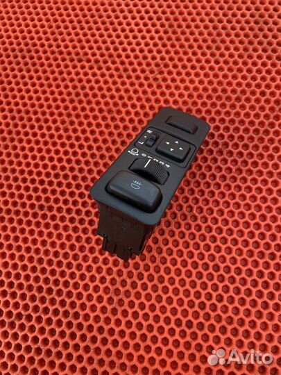 Блок управления зеркалами Mitsubishi Carisma