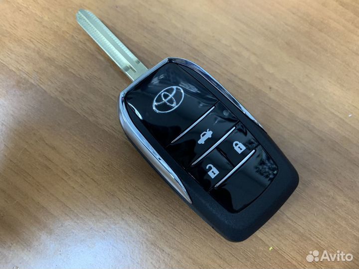 Корпус выкидного ключа Тойота хайландер (toyota )