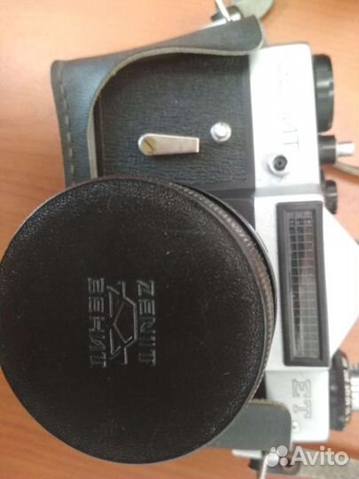 Плёночный фотоаппарат Зенит-ет