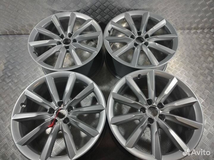 Комплект литых дисков R19x8.5 5x112 Audi A6 4G/C7