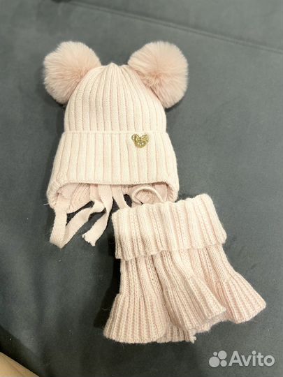 Комплект шапка, манишка