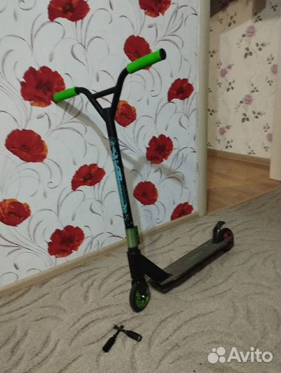 Самокат трюковой