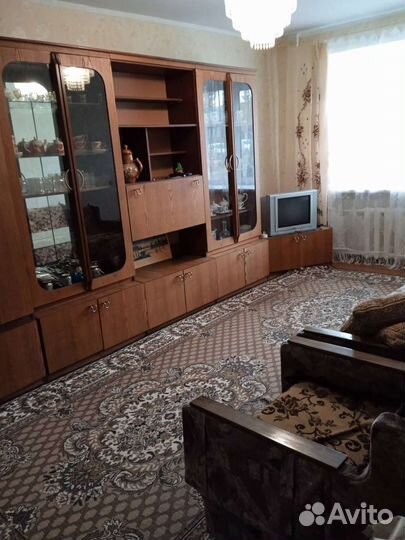 Стенка со шкафом для одежды