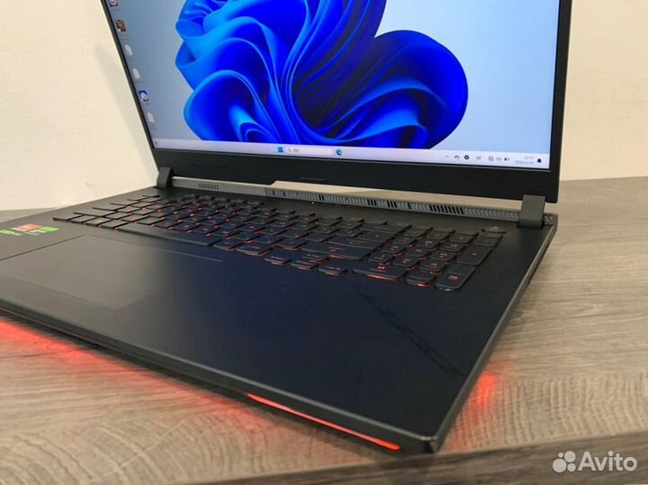 Asus Rog Strix G17 r9 7945hx/16/4090