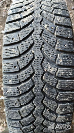 Bridgestone Blizzak Spike-01 195/65 R15