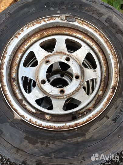 Колеса нива зима