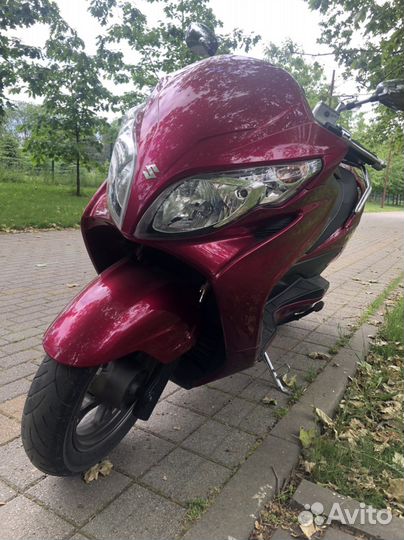 Макси-скутер Suzuki Skywave 250 SS 2009 г