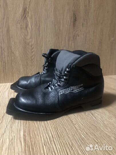 Лыжные ботинки