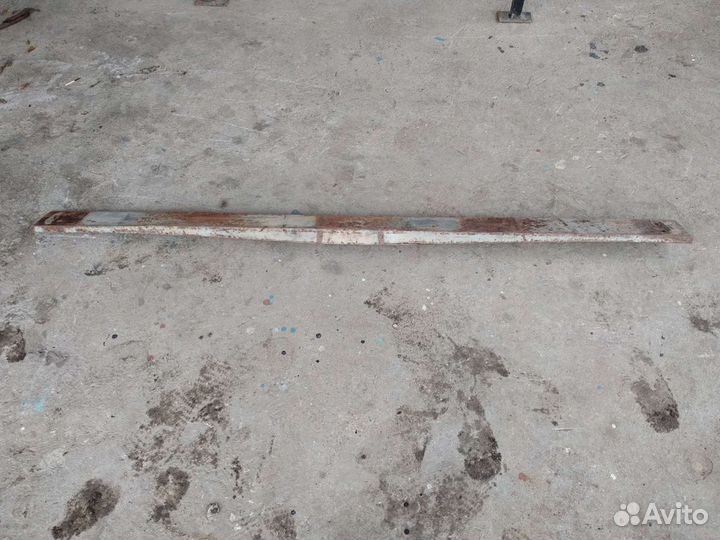 Листы задних рессор на Mersedes 609 d