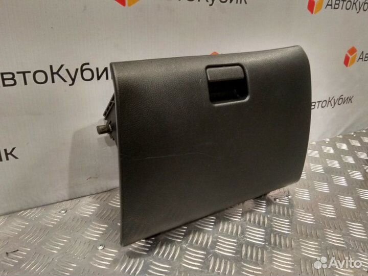 Бардачок Mitsubishi Lancer 9 седан 4G18 2005