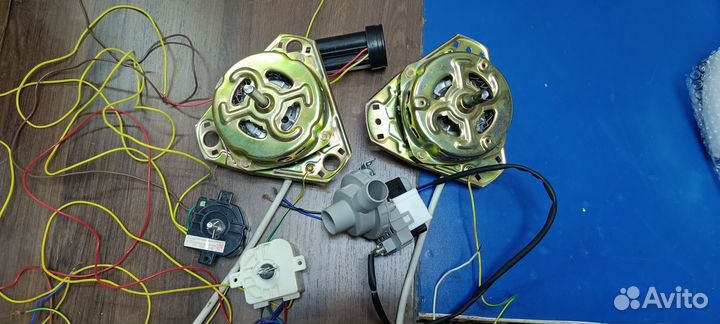 Мотор стиральной машины Славда