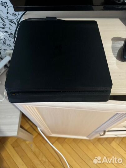 Sony PS4 slim 1tb