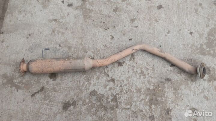 Средняя часть глушителя Suzuki Grand Vitara 3 J20A