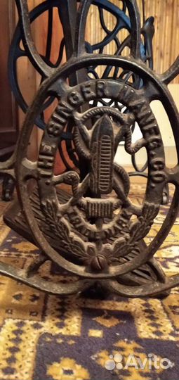 Швейная машина Зингер СССР на станине