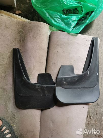 Брызговики универсальные