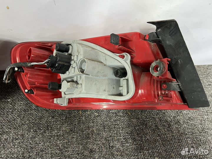 Фонарь задний левый правый Audi A4 B8