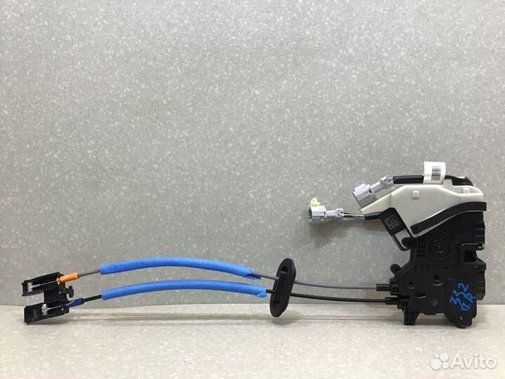 Замок двери передней правой Kia Cerato 2018