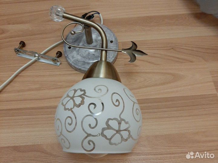 Светильник настенный