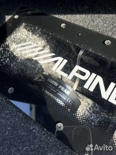 Сабвуфер alpine