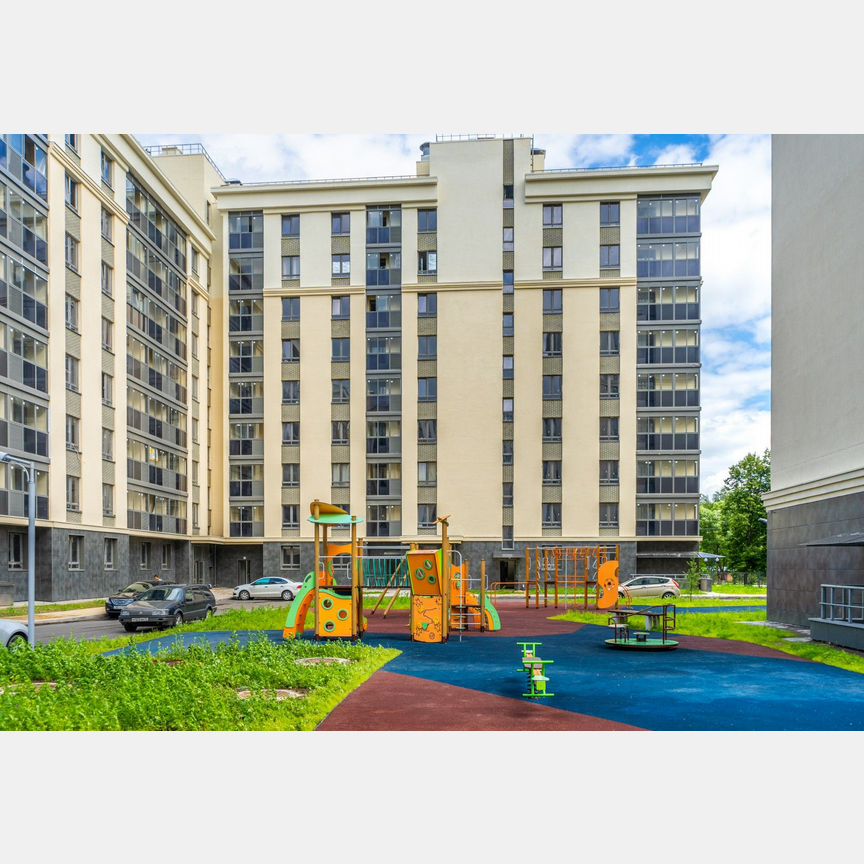 2-к. квартира, 56 м², 1/9 эт.