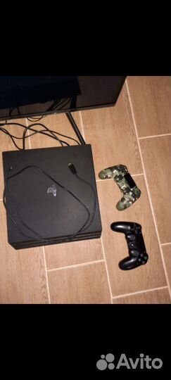 Sony PS4 pro 1tb