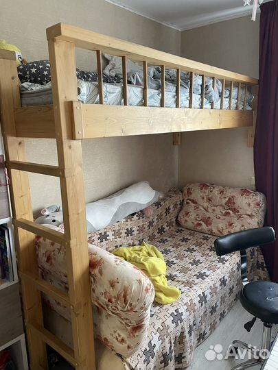 Кровать чердак из массива сосны