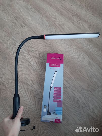 Светодиодный светильник настольный 7Вт