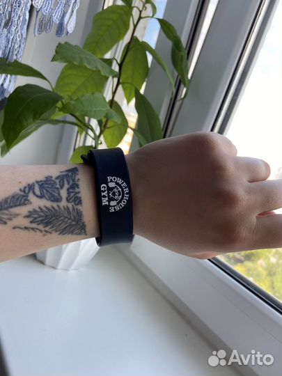 Абонемент в фитнес клуб с бассейном