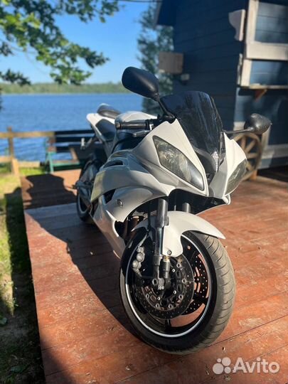Yamaha yzf r6