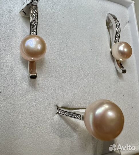 Тройка с жемчугом.Серебро 925. Кольцо,серьги
