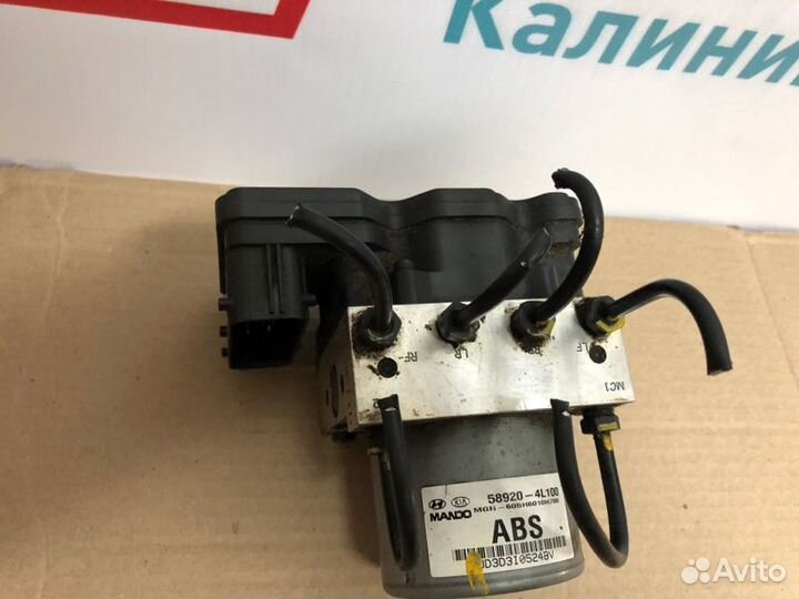 Блок abs Hyundai Solaris хэтчбек G4FC 2014