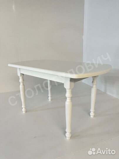 Столы и стулья