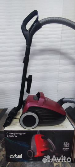 Пылесос с контейнером для пыли Artel VCC 4530 Vino