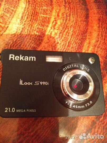 Компактный фотоаппарат