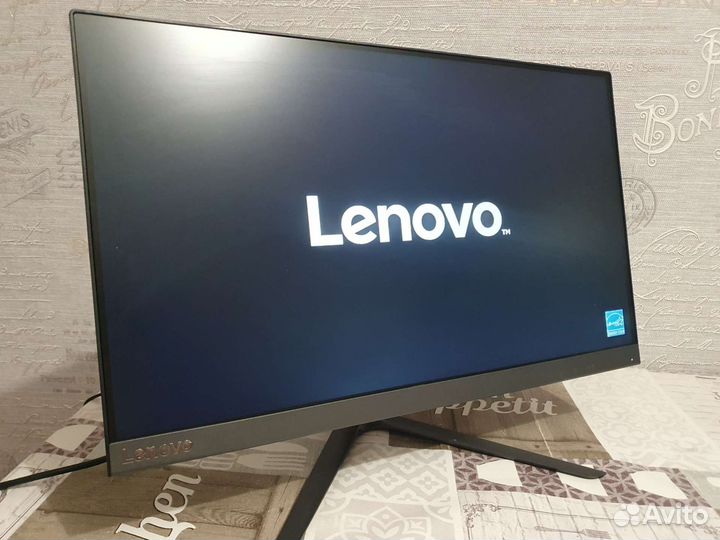 Монитор Lenovo ips