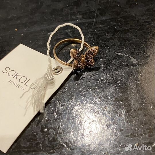 Серебряное кольцо с фианитом