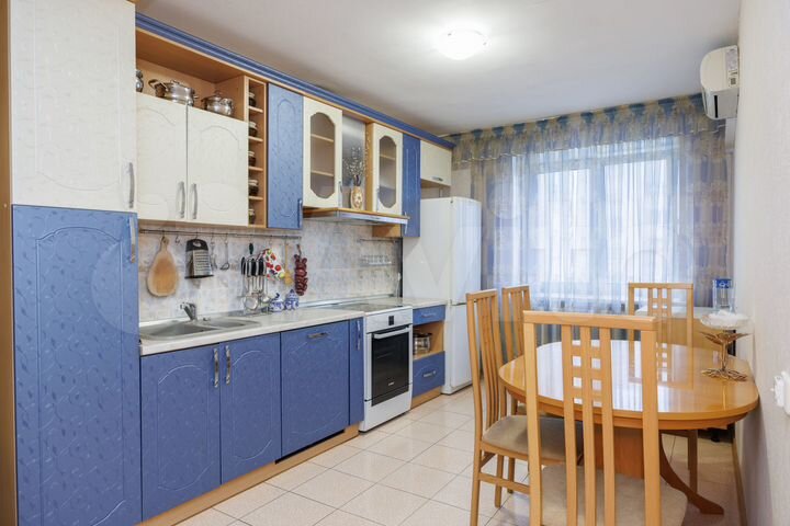 2-к. квартира, 75,7 м², 8/10 эт.