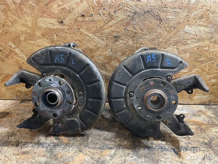 Кулак Шкода Октавия A5 правый