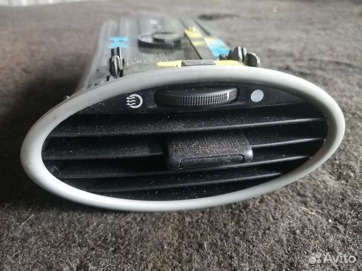 Дефлектор воздушный Ford Focus 2