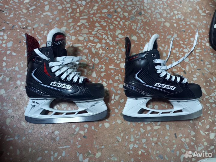 Хоккейные коньки Bauer vapor xltx PRO JR