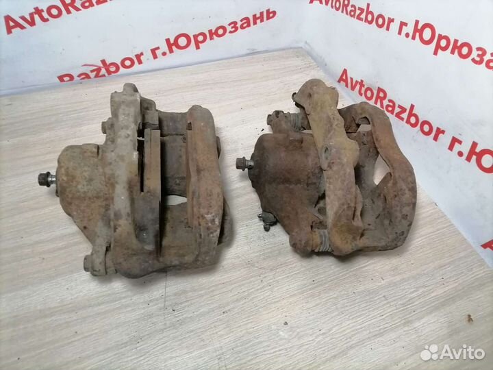 Суппорт передний Opel Omega B