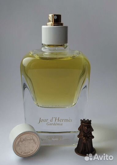 Jour d'Hermes Gardenia, Hermes делюсь