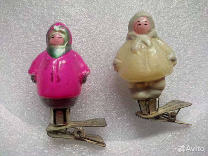 Винтажные ёлочные игрушки Девочки в шубках