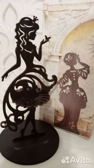 Деревянные салфетница и блюдо