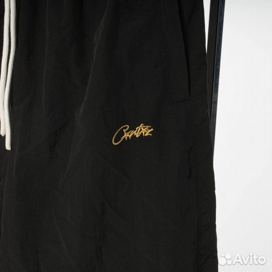 Штаны Corteiz на руках,на весну