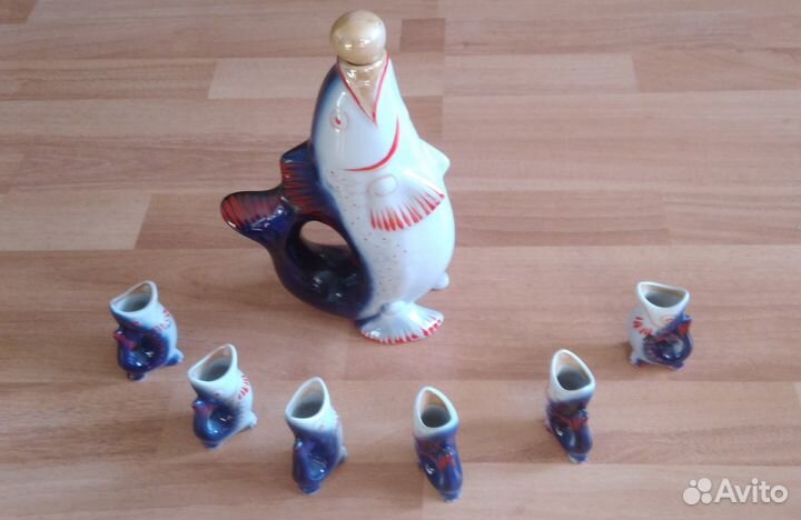 Набор рюмок и графин Рыбки (фарфор) СССР