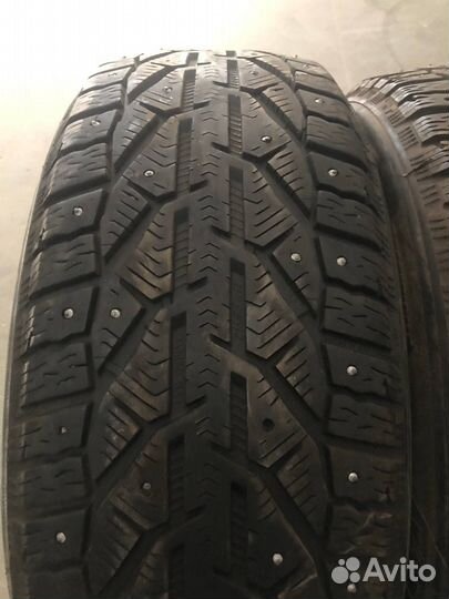 Tigar SUV Ice 215/60 R17 100T
